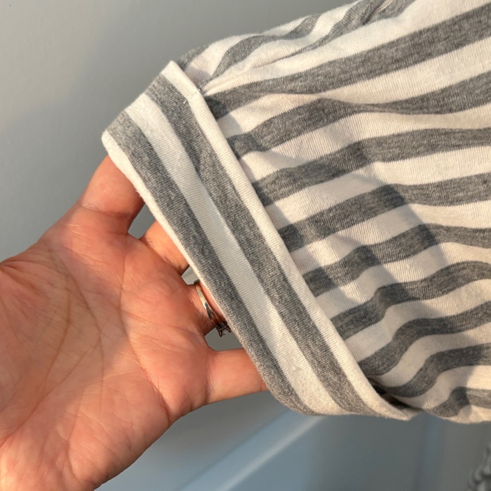 🎉SALE! Casual Striped Gray and White Striped Dress - Picture 4 of 8